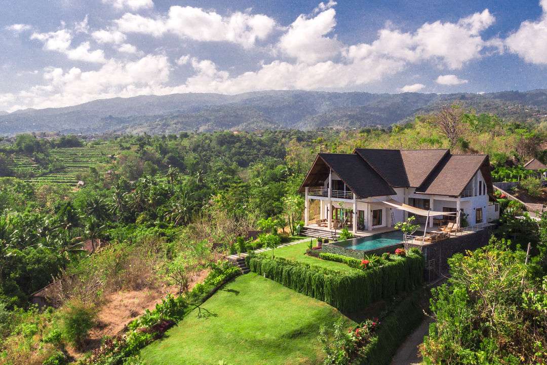A Paradise Villa on the lovely Hills above Lovina