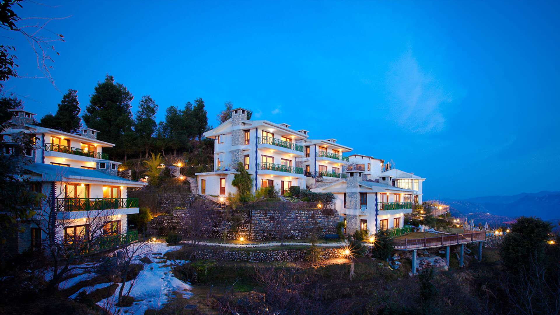 Kanatal Resort & Spa