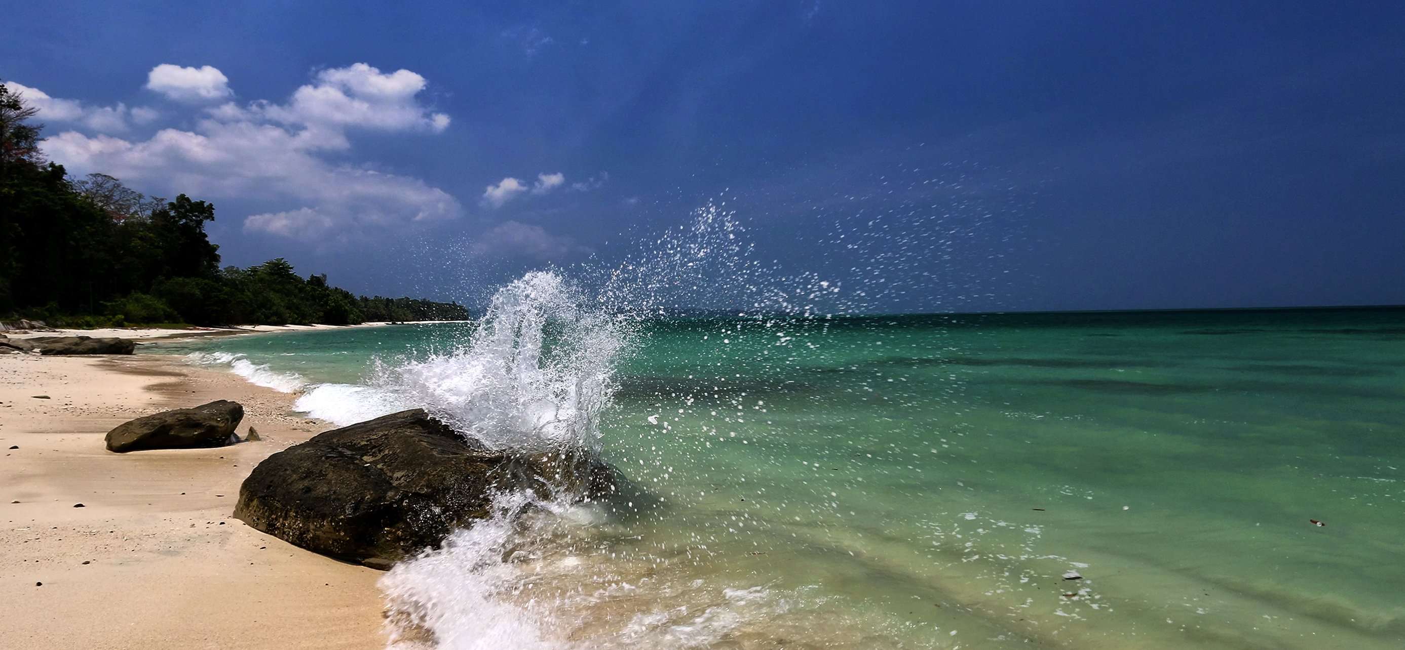 Radhanagar and Kalapathar Beach Tour