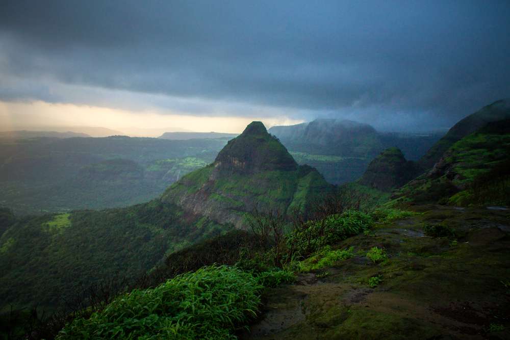 Lonavala (67 km from Pune)