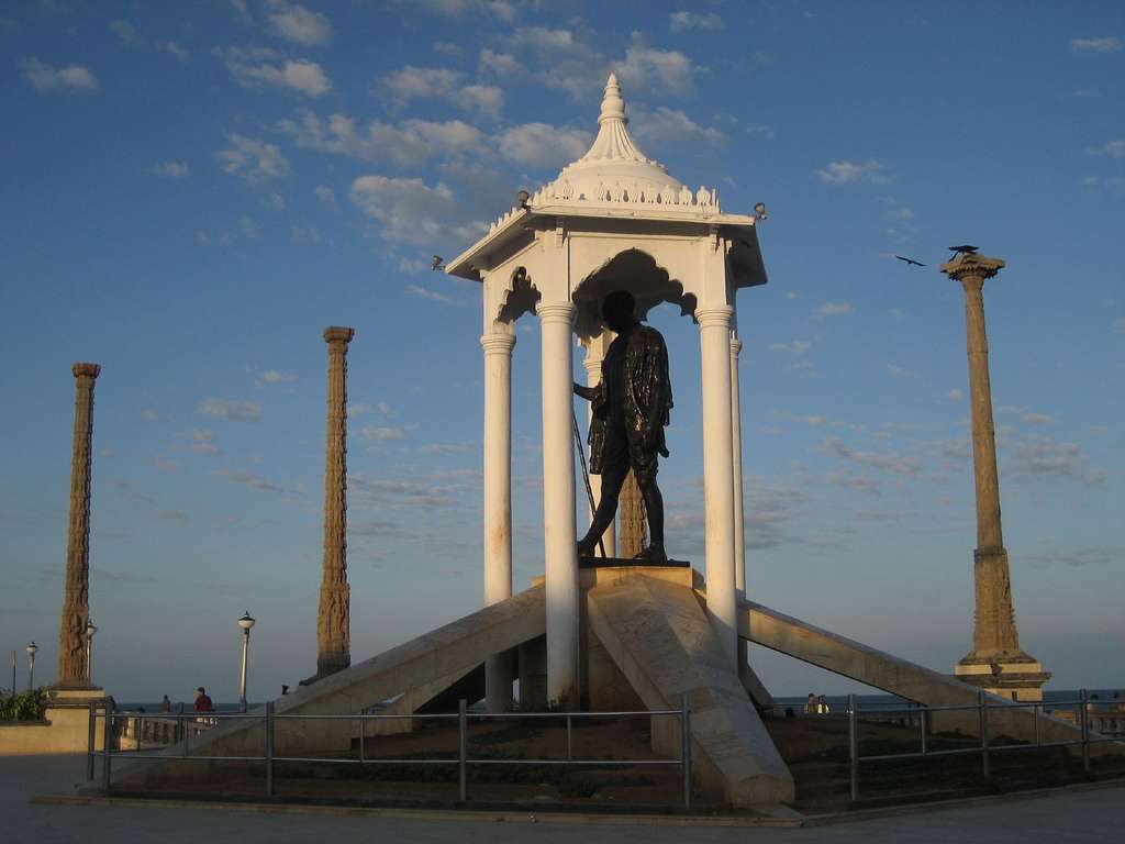 Mahatma Gandhi Statue