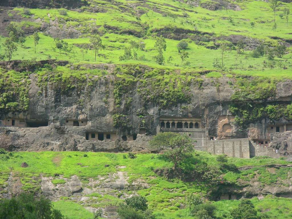 Junnar (100 km from Pune)