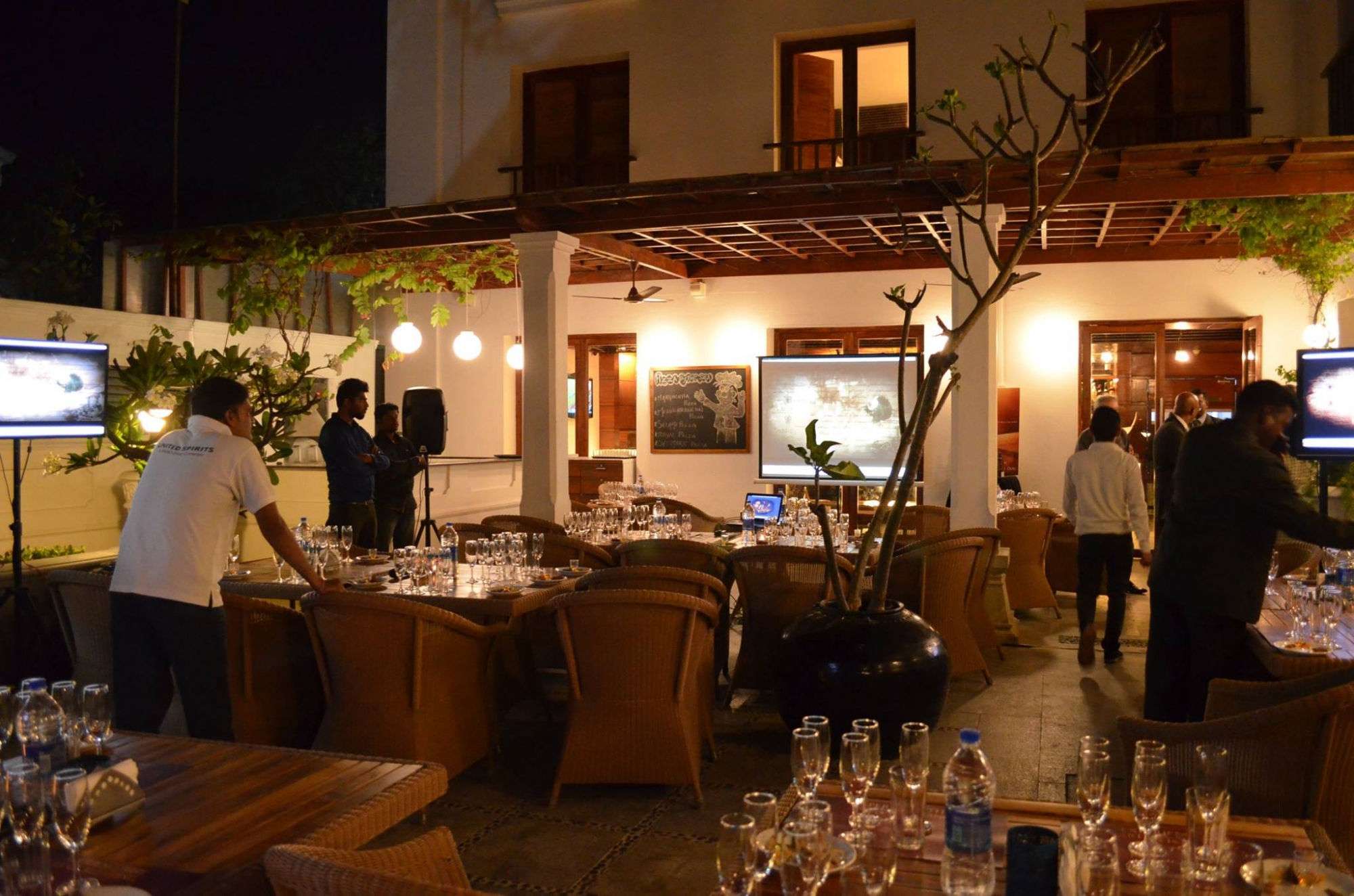 Indulge in Some Mouth Watering Food at Bay of Buddha