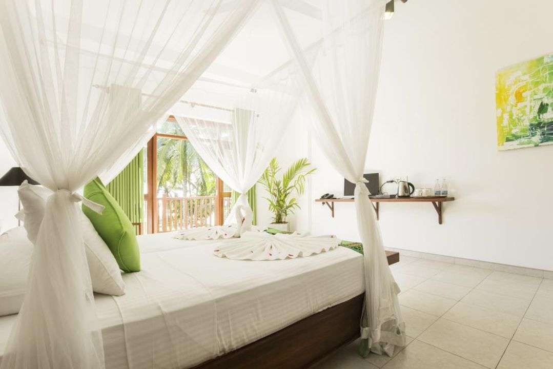 A Beachside Home to Fan the Flames of Romance!