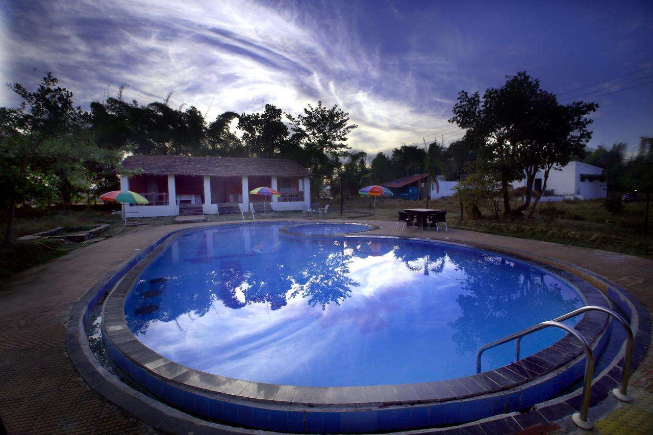 Mogli Resort, Kanha National Park