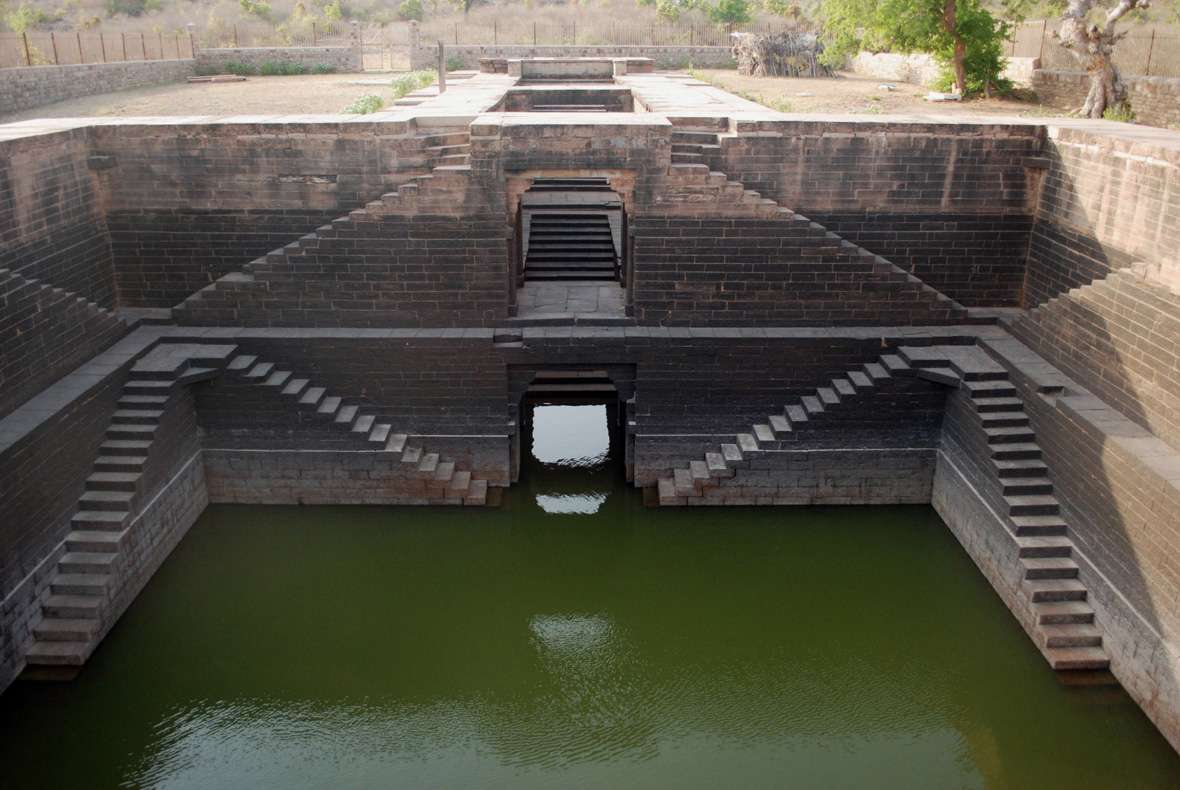 Battisi Bawdi, Chanderi