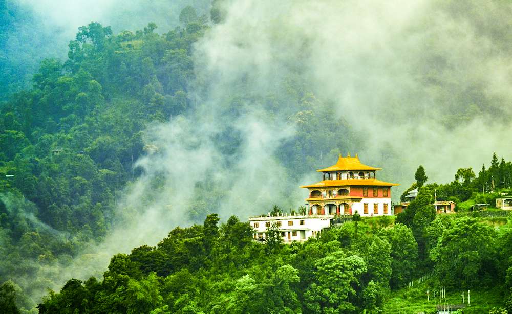 Darjeeling Gangtok Tour Package 2022 | Book @ Flat 34% off