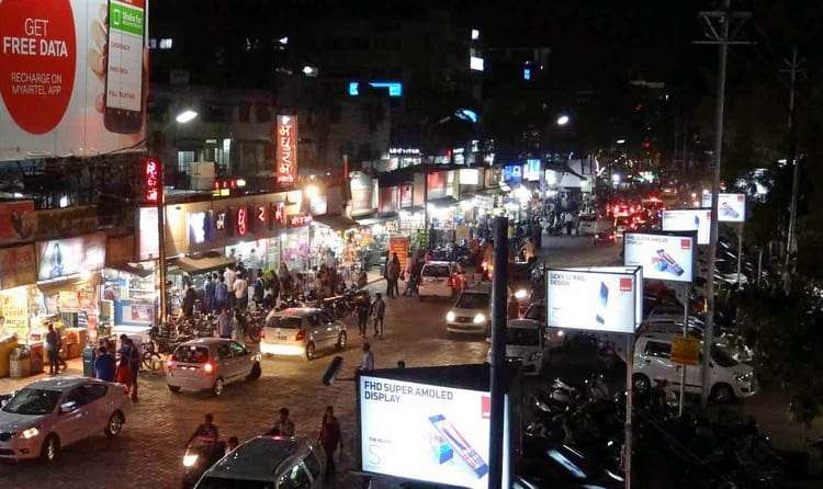 Head to Chappan Dukan to Have the Best Food of Indore