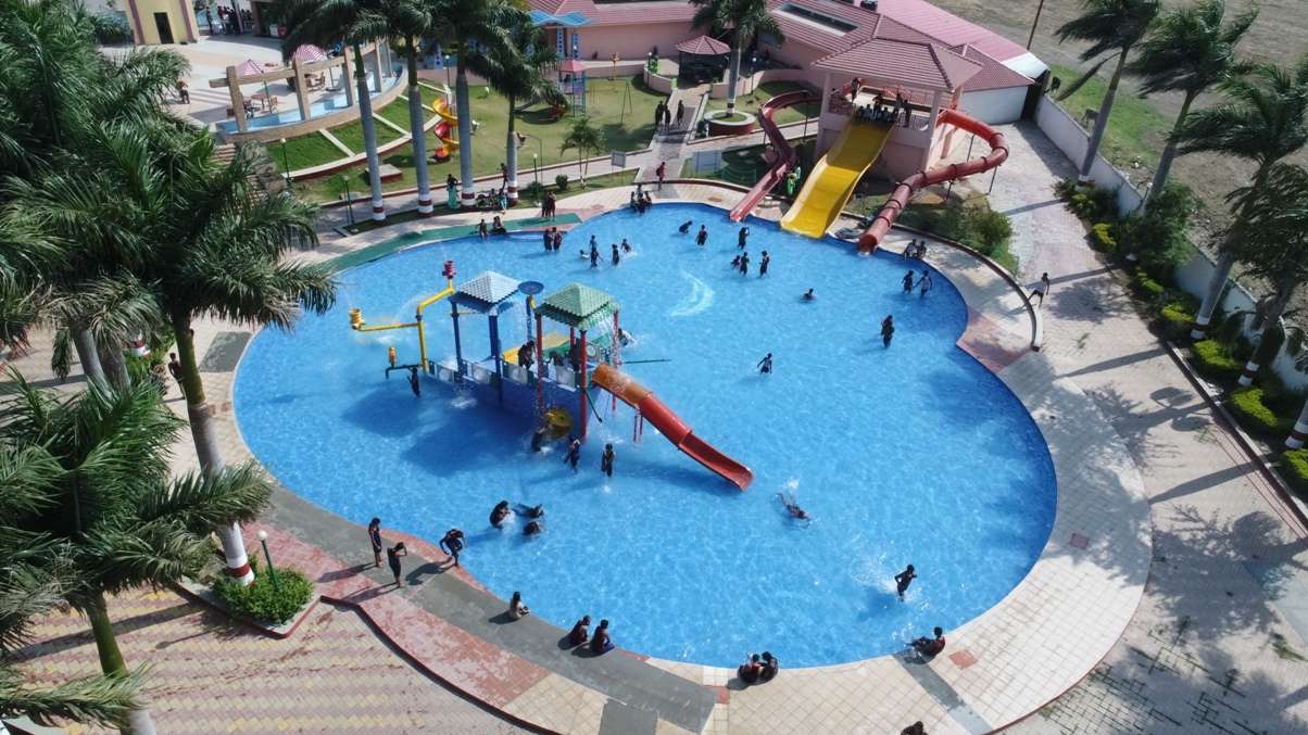 Enjoy the Thrilling Rides of Crescent Water Park