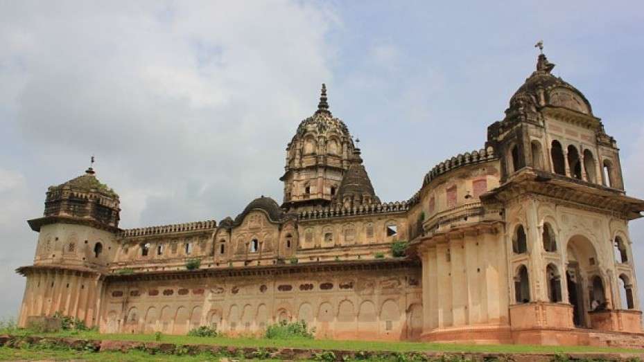 Pay a Holy Visit to the Laxminarayan Temple