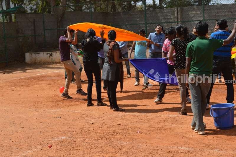 Vana Resort: Water Volleyball