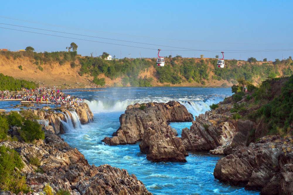 See the Mesmerising Beauty of the Dhuandhar Falls