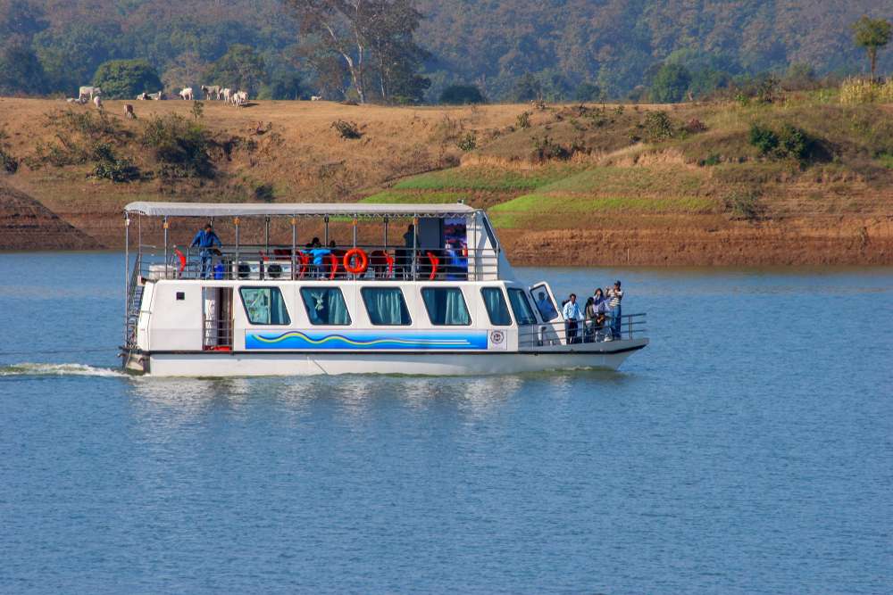 Enjoy Speed Boating, Paddle Boating and Bird Watching at Bargi Dam