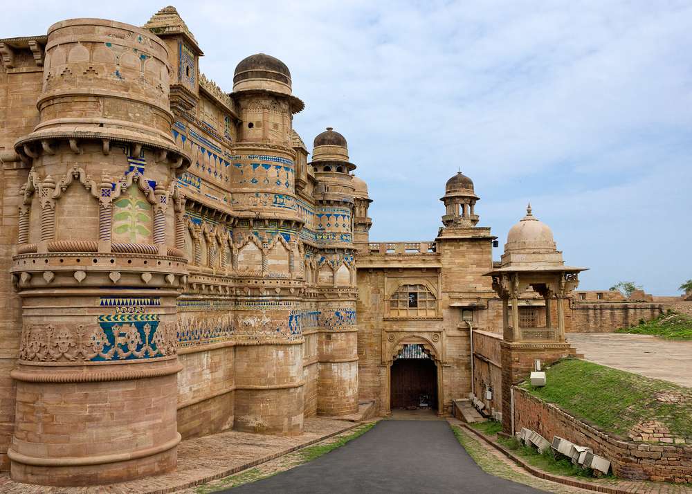 Explore the Gigantic Gwalior Fort