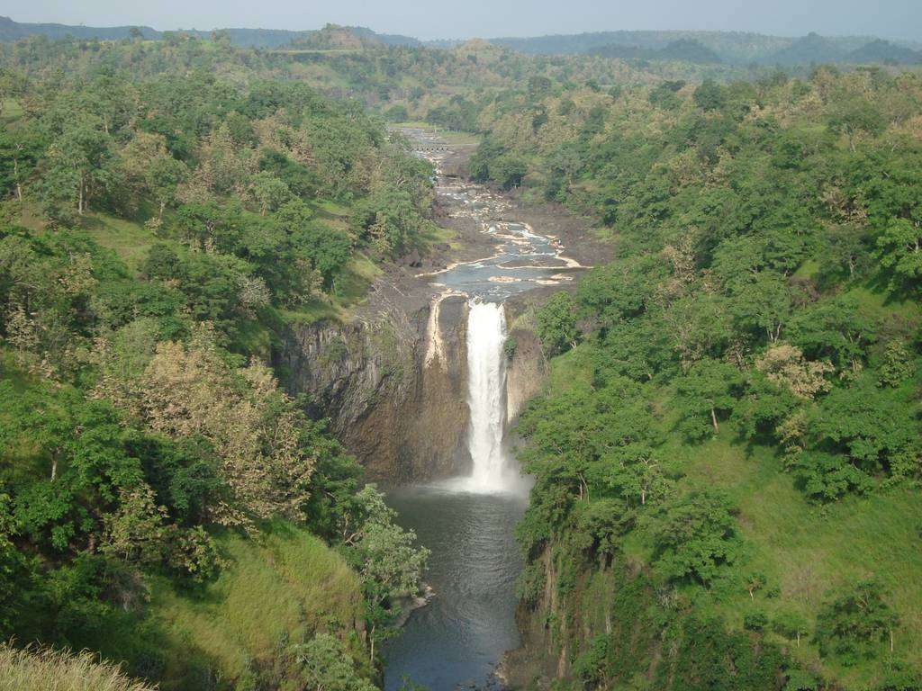 Hike to Amargarh Fort Waterfall, Bhopal