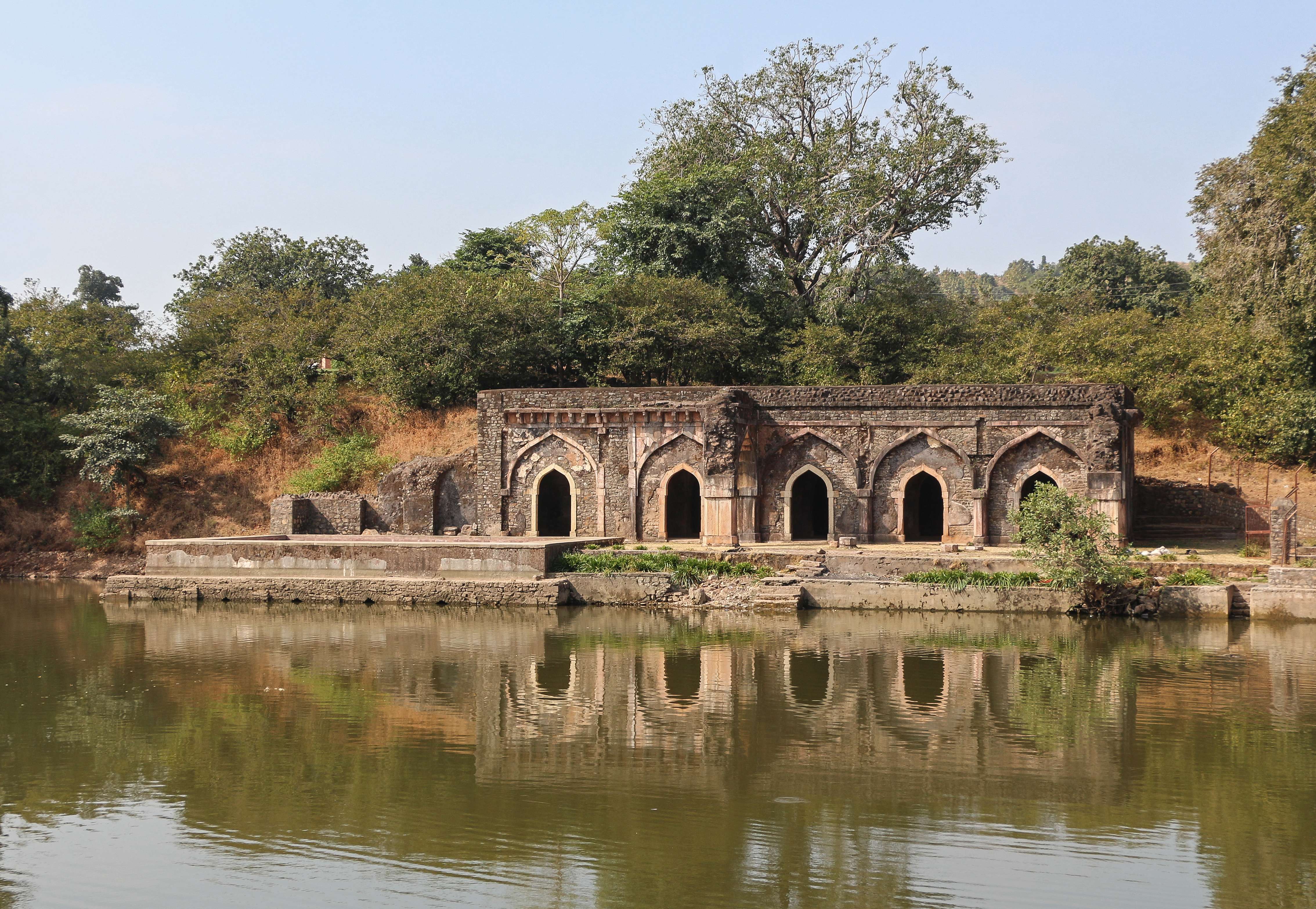 Hike to Rewa Kund, Mandu