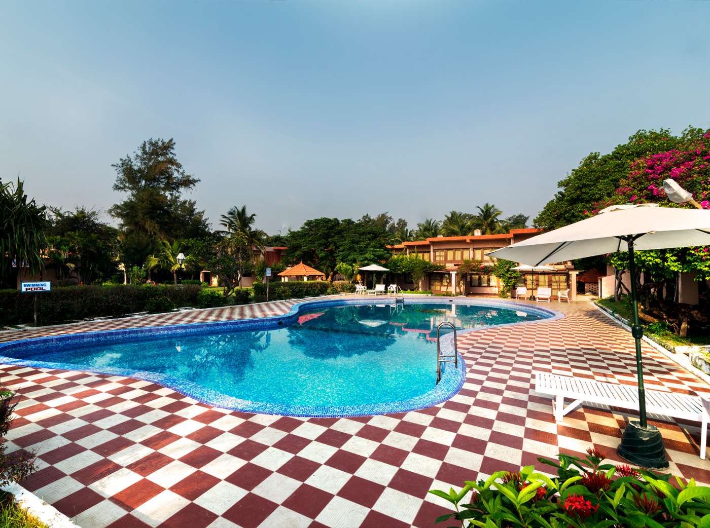 Golden Sun Beach Resort Chennai Day Out, Flat 41% off