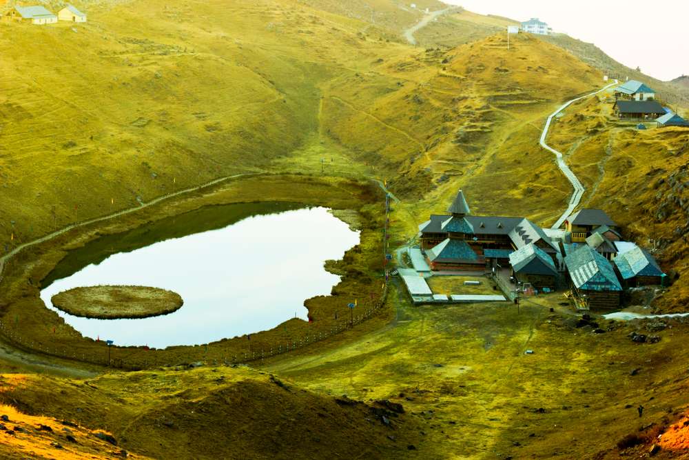 Prashar Lake Trek