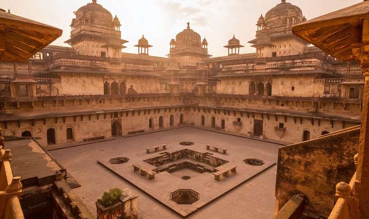 Orchha Fort