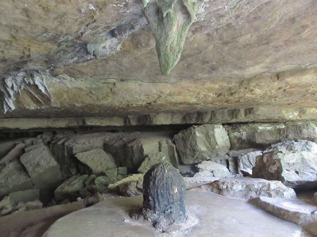 Mawjymbuin Cave