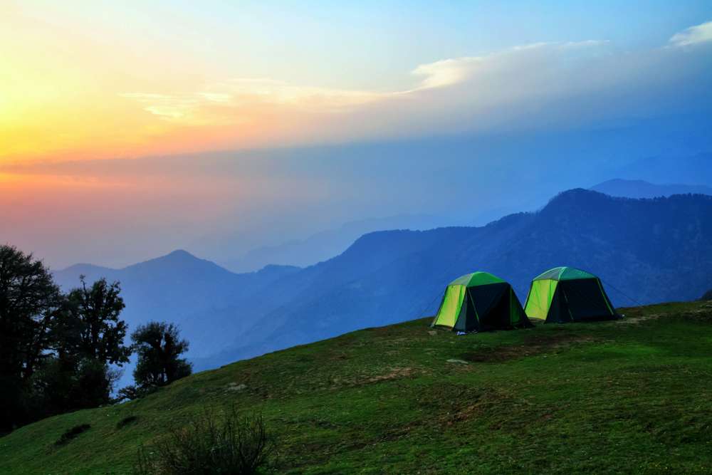 Kanatal Camping Around Oak Trees, Uttarakhand Flat 22% Off