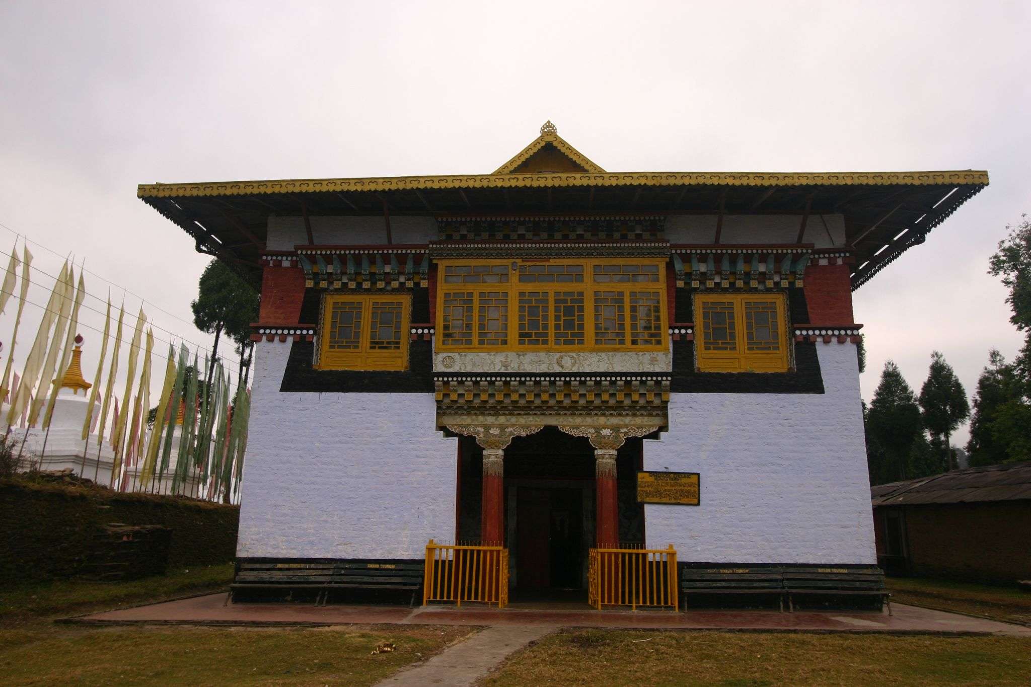 Meditate in Sanga Choeling Monastery