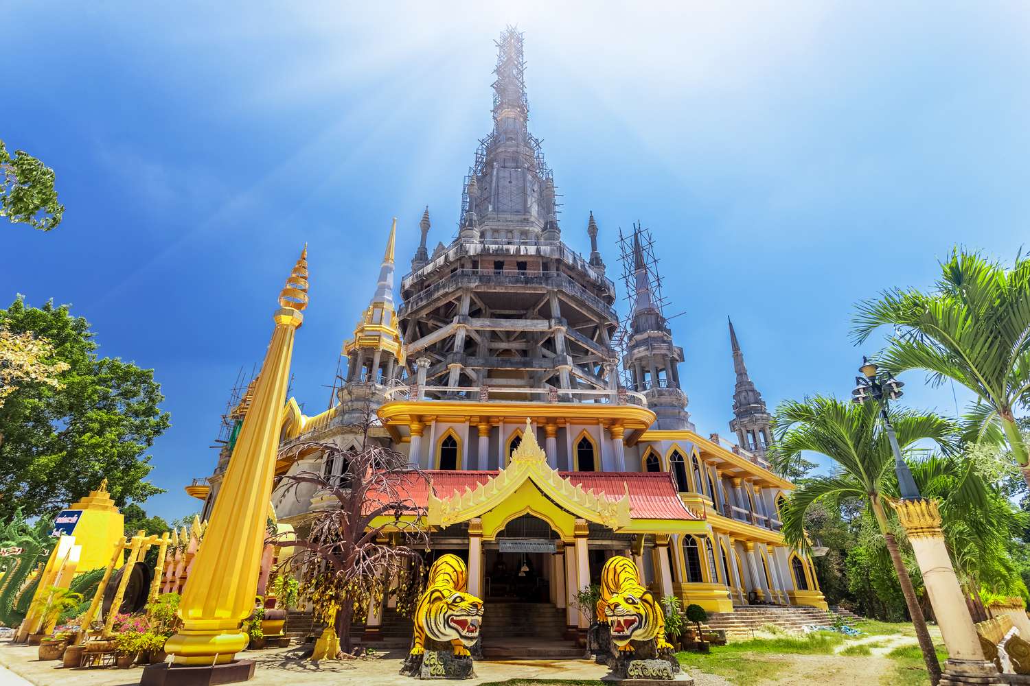 Krabi Rainforest Discovery Tour with Tiger Cave Temple