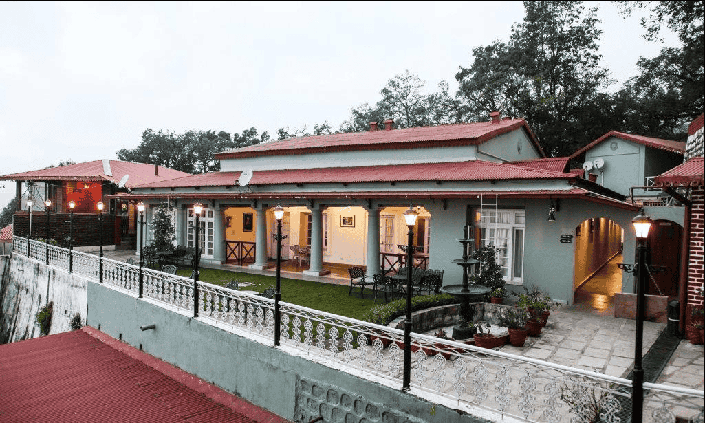 Mesmerising Hilltop Stay near Mussoorie Flat 23% Off