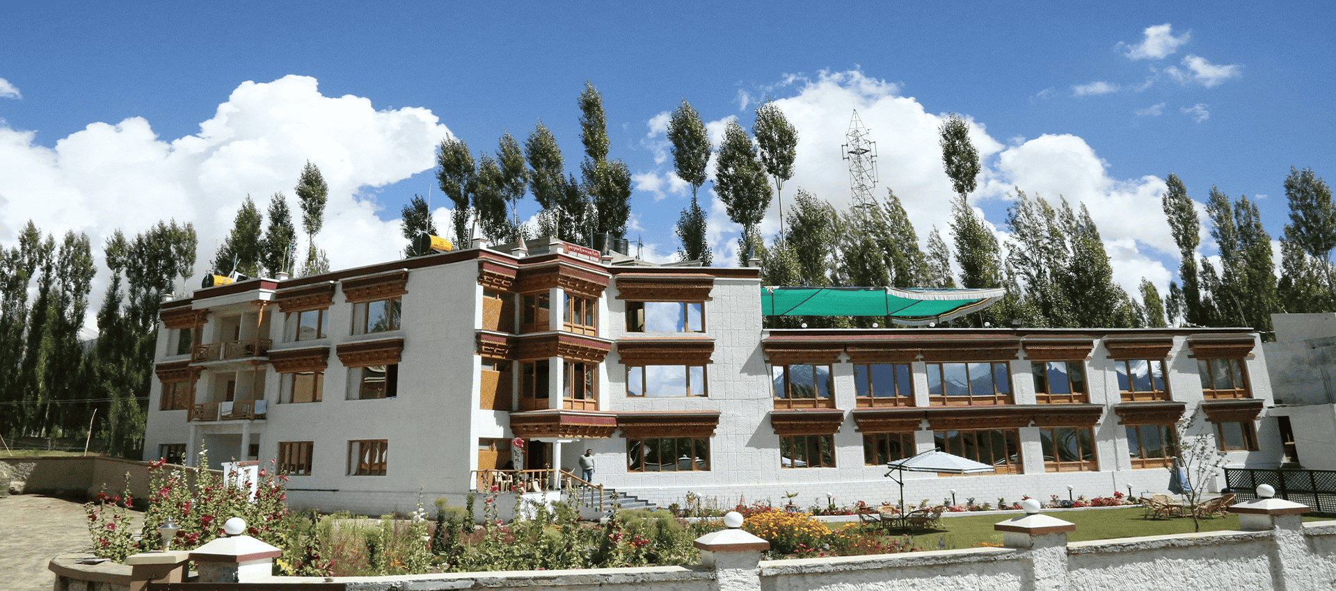 Himalayan Retreat Hotel