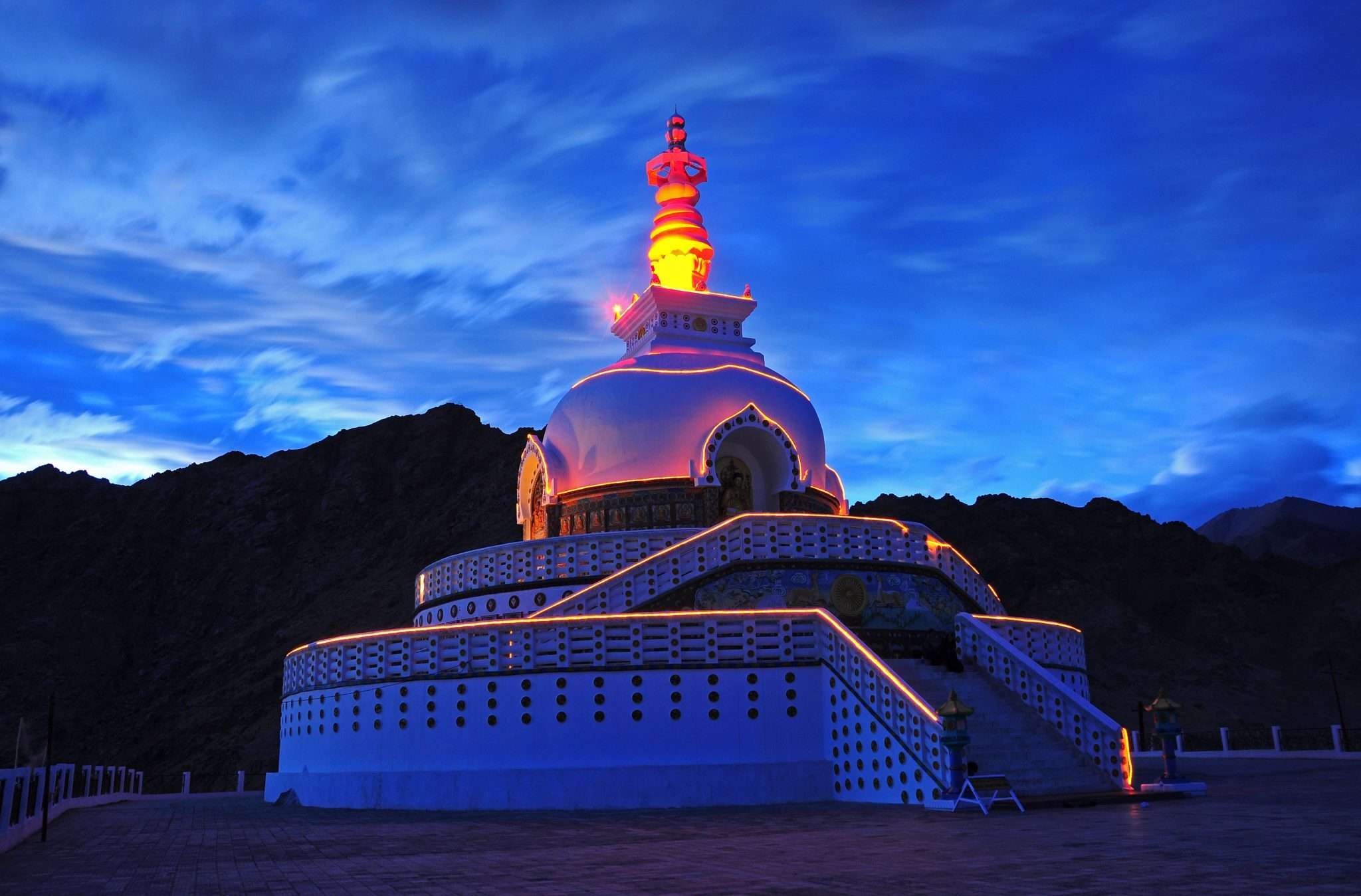 Shanti Stupa