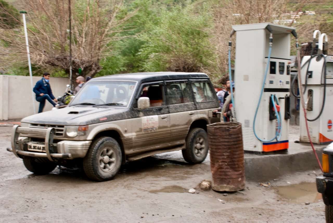 Petrol Pumps on Manali-Leh Highway