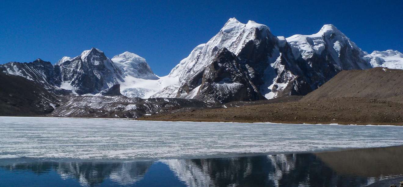 Day Trip to Gurudongmar Lake