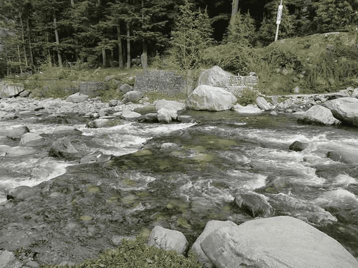 Stop By The Peaceful Nehru Kund