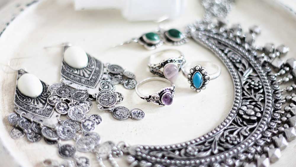 Shop For Ornaments at Celuk Gold and Silversmiths