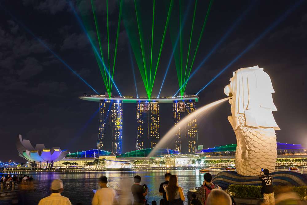 Watch the Marina Bay Sands Light Show