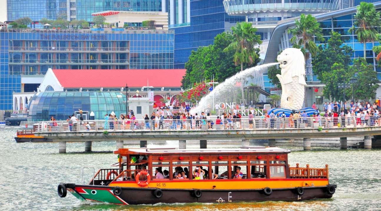 Enjoy Bumboat Ride along Singapore River
