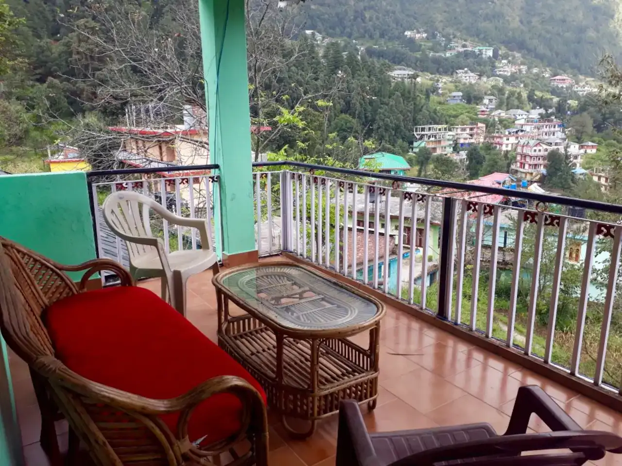 Quiet Dharamkot Apartment