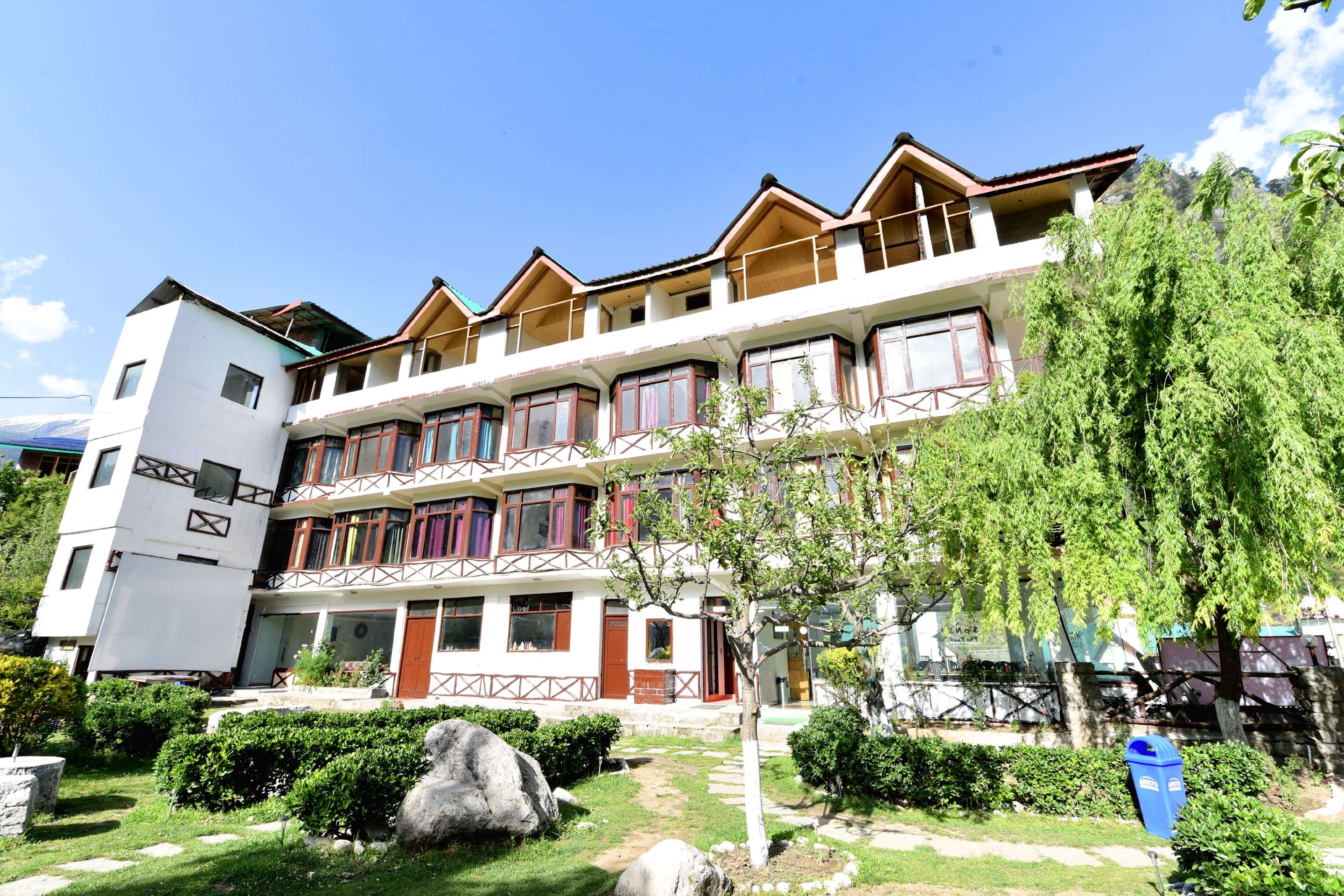 Whispering Woods Resort