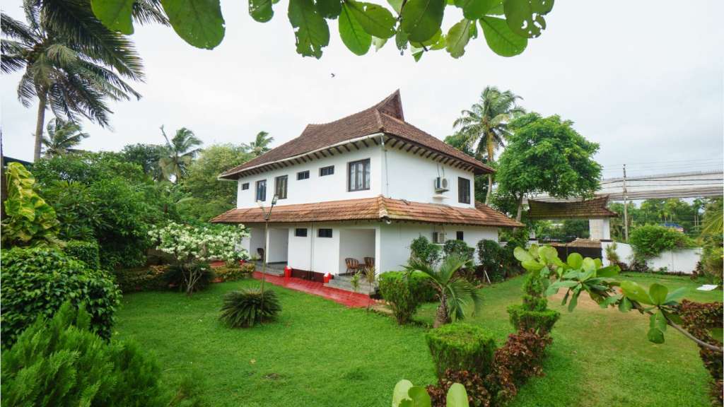 Casamaria Beach Resort