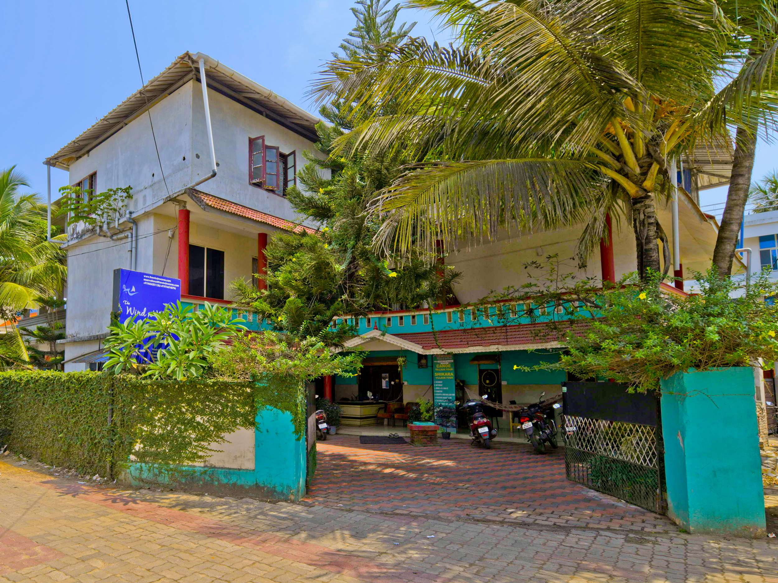 The Wind n' Waves Alleppey Beach Stay