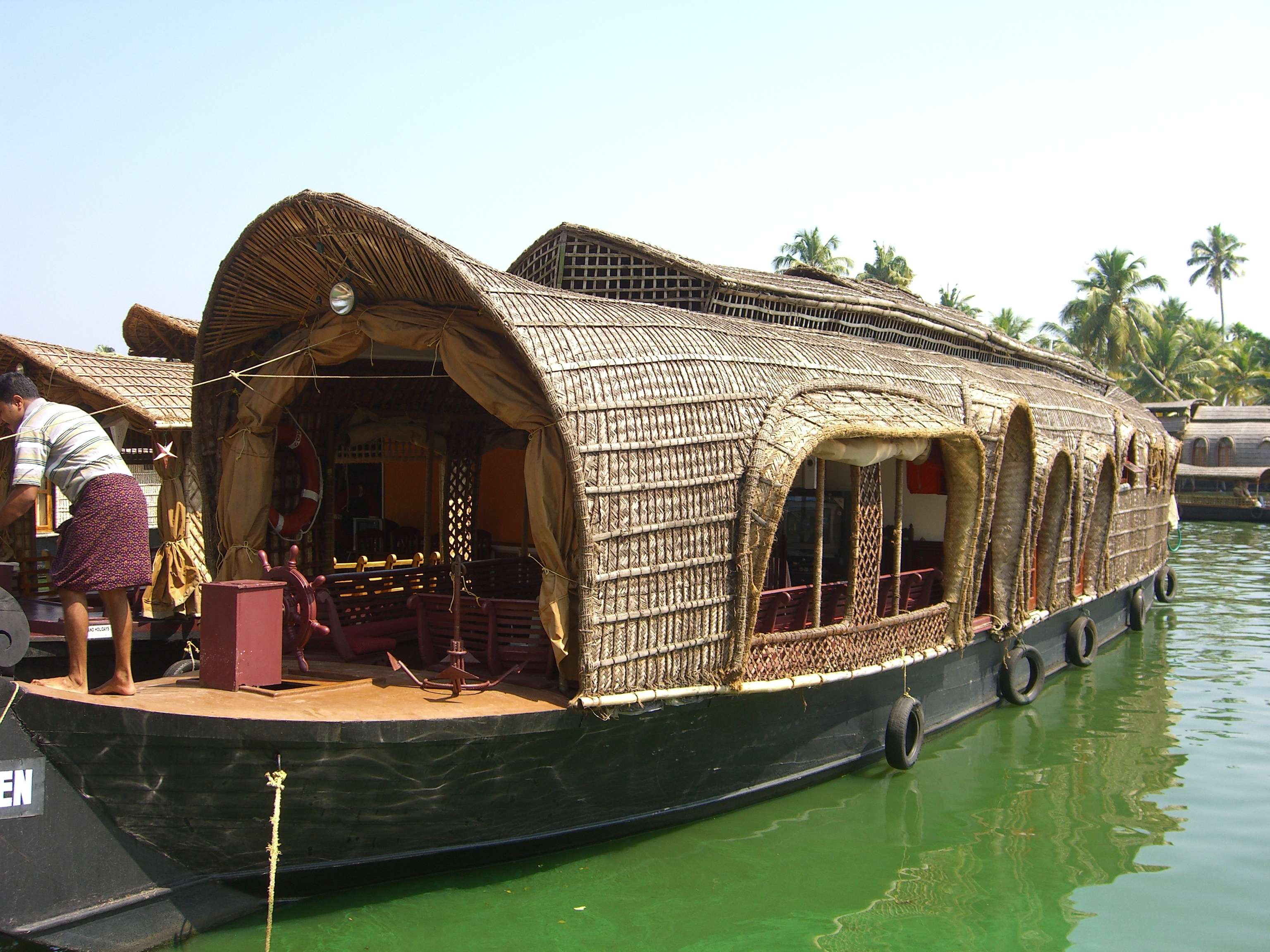 Angel Queen Houseboats