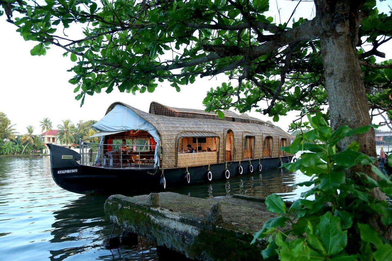 Casablanca Houseboat