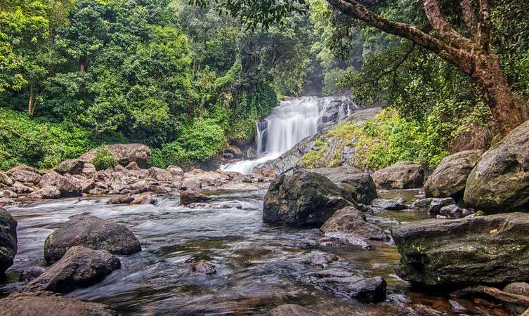 Lakkam Waterfalls