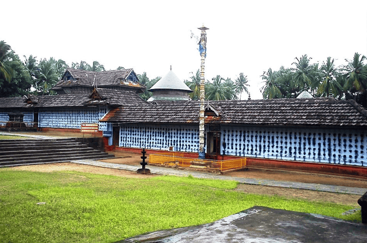 Thiruvalathur Randu Moorthy Temple