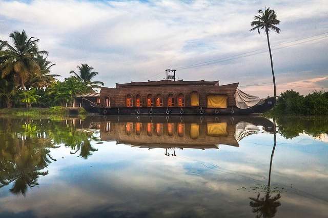 Experience Boating in Backwaters and Lakes