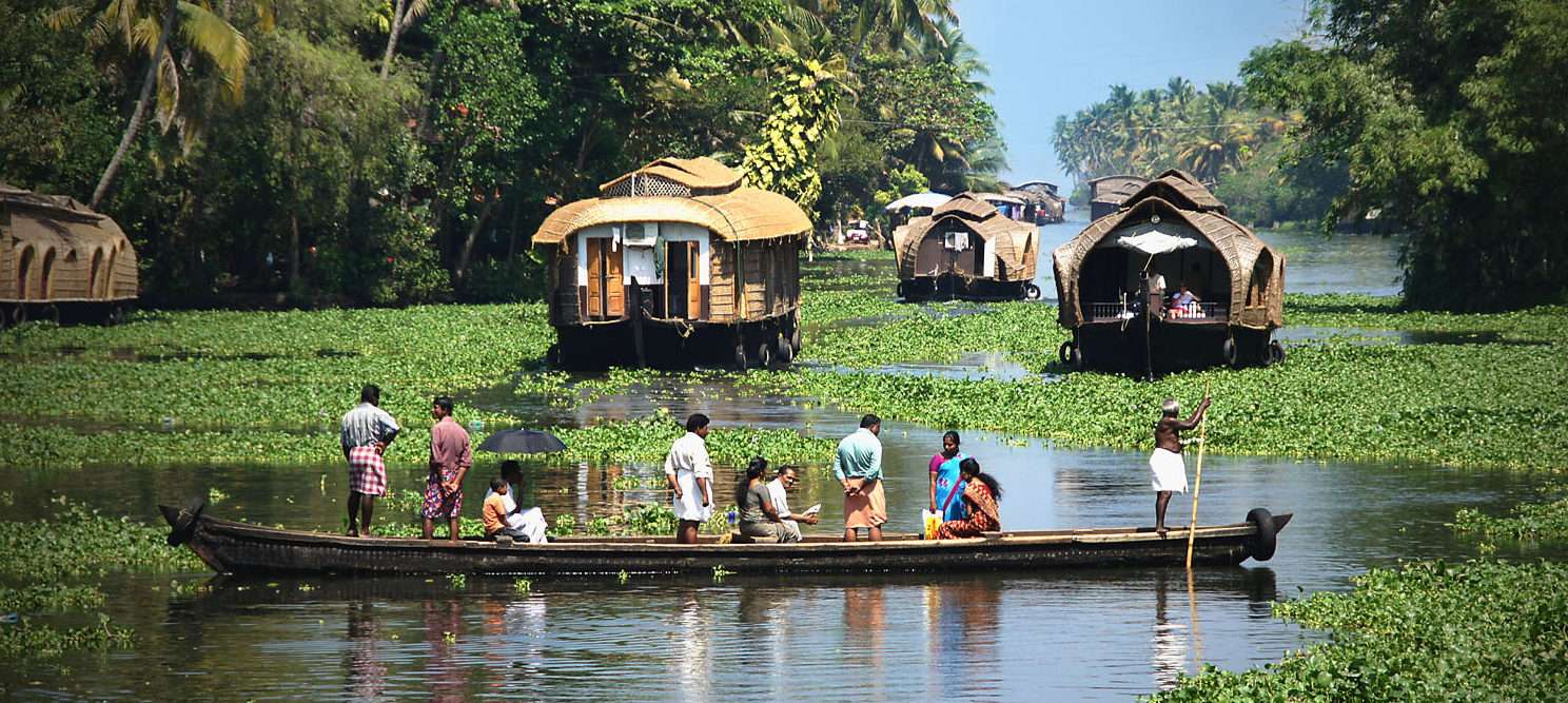 How to Reach Backwaters from Alleppey Bus Station