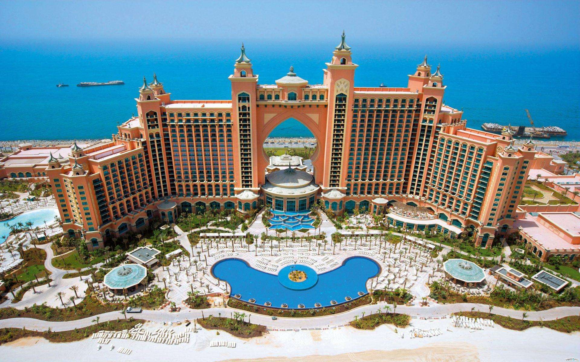 Atlantis Palm Hotel