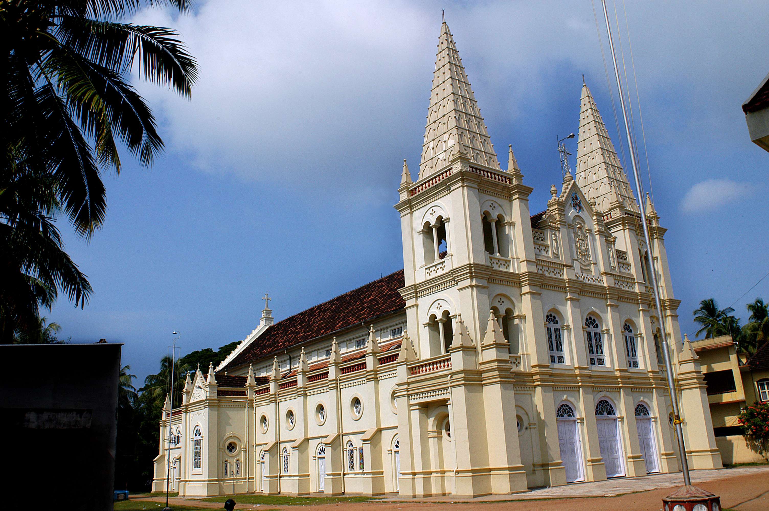 Santa Cruz Basilica 