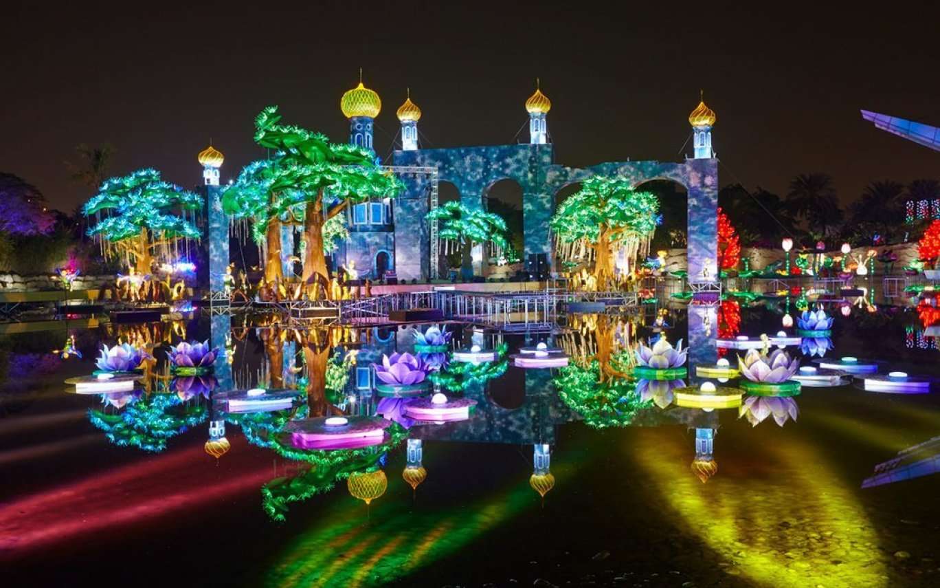 Dubai Garden Glow