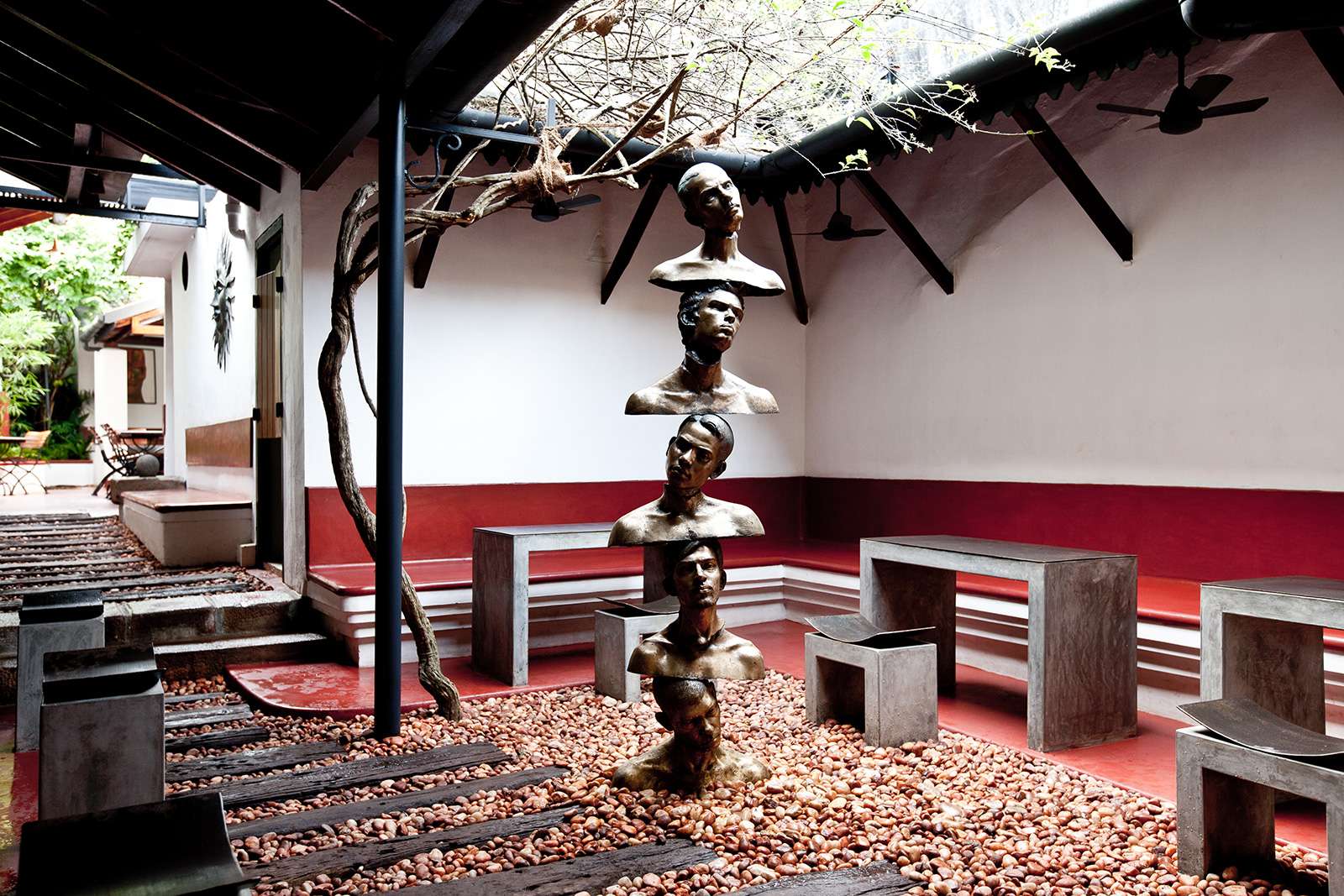 Appreciate Art at Kashi Art Cafe